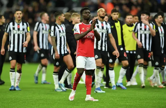 Framed Print : Bukayo Saka Applauds Fans After Arsenal's Defeat at Newcastle United (Newcastle United vs Arsenal 2023-24)