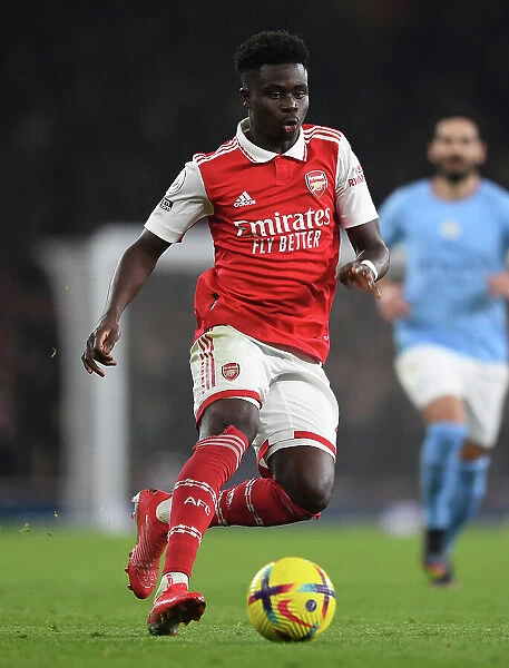 Bukayo Saka: Arsenal Star Shines in Premier League Clash Against Manchester City