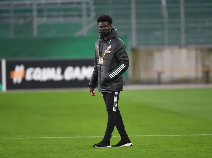 Framed Print : Bukayo Saka Gears Up: Arsenal vs Rapid Vienna, UEFA Europa League 2020-21 Framed Print : Bukayo Saka Gears Up: Arsenal vs Rapid Vienna, UEFA Europa League 2020-21