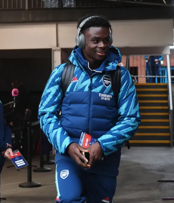 Framed Print : Bukayo Saka Gears Up: Crystal Palace vs Arsenal, Premier League 2021-22