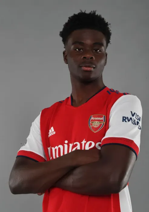 Framed Print : Bukayo Saka Kicks Off Arsenal's 2021-22 Season: Arsenal FC Training at London Colney