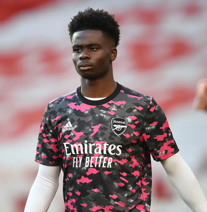 Framed Print : Bukayo Saka Prepares for Europa League Semi-Final Against Villarreal at Empty Emirates Stadium