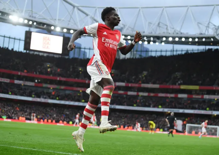 Framed Print : Bukayo Saka Scores His Second Goal: Arsenal's Victory over Brentford in the 2021-22 Premier League