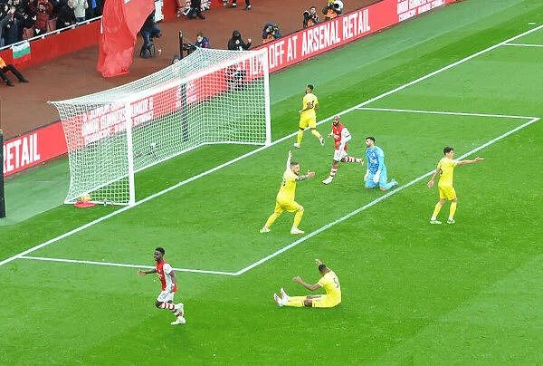 Bukayo Saka Scores His Second Goal: Arsenal's Win Against Brentford in the 2021-22 Premier League