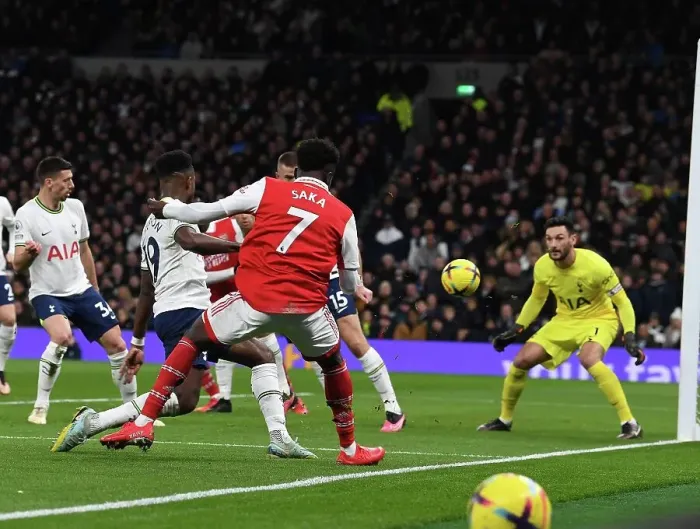 Framed Print : Bukayo Saka Scores the Thriller: Arsenal Triumphs Over Tottenham in Epic 2022-23 Premier League Clash