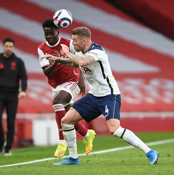 Bukayo Saka vs. Toby Alderweireld: Foul Play at Empty Emirates Stadium (Arsenal vs. Tottenham, Premier League 2020-21)