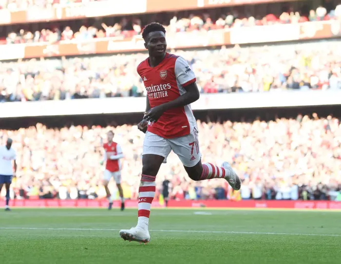 Framed Print : Bukayo Saka's Hat-trick: Arsenal's Thrilling Victory Over Tottenham in the 2021-22 Premier League