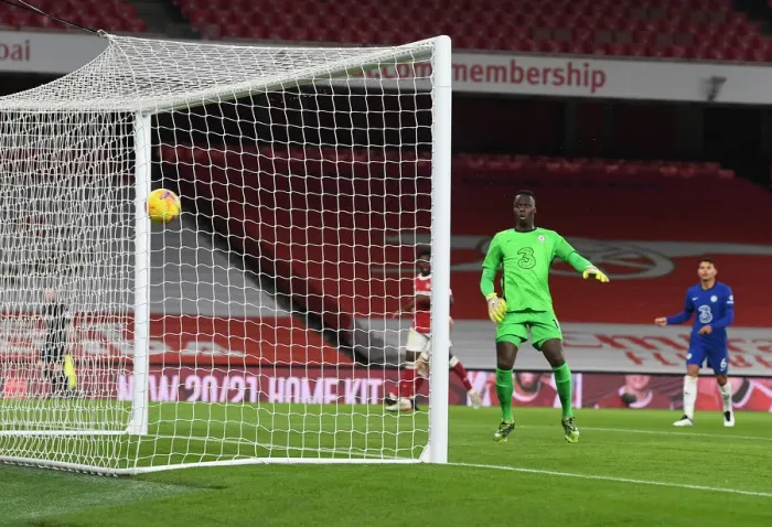 Framed Print : Bukayo Saka's Post-Hit Goal: Arsenal's Triumphant Third Against Chelsea (Premier League 2020-21) Framed Print : Bukayo Saka's Post-Hit Goal: Arsenal's Triumphant Third Against Chelsea (Premier League 2020-21)