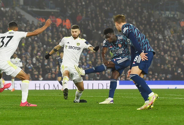 Bukayo Saka's Stunner: Arsenal's Triumph over Leeds United in the Premier League 2021-22