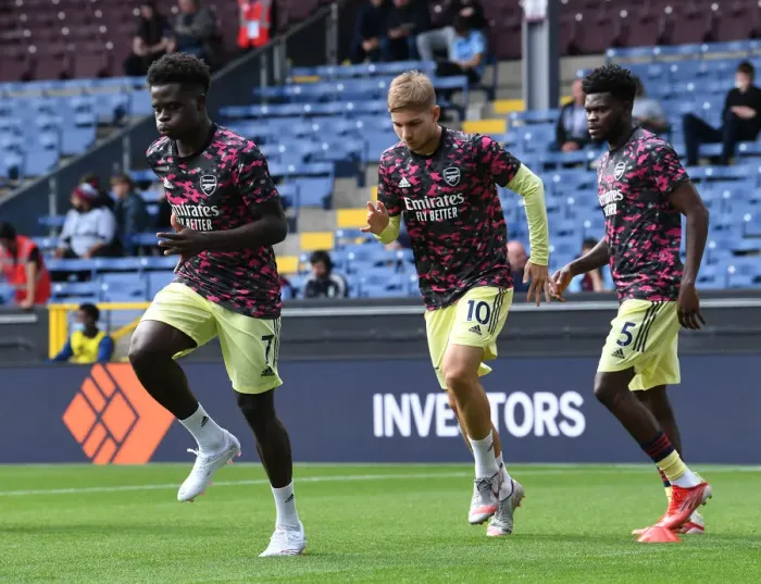 Framed Print : Burnley vs Arsenal: Saka, Smith Rowe, and Partey in Action Framed Print : Burnley vs Arsenal: Saka, Smith Rowe, and Partey in Action