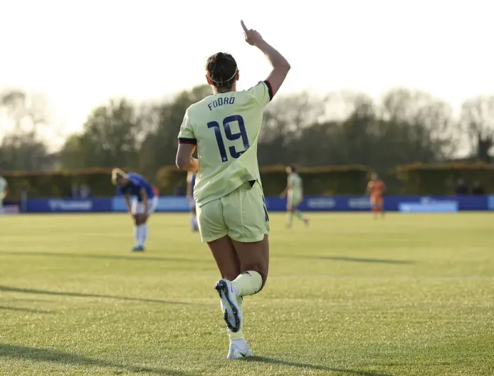 Framed Print : Caitlin Foord Scores First Goal: Arsenal Women's Triumph Over Everton Women in FA WSL 2021-22 Framed Print : Caitlin Foord Scores First Goal: Arsenal Women's Triumph Over Everton Women in FA WSL 2021-22