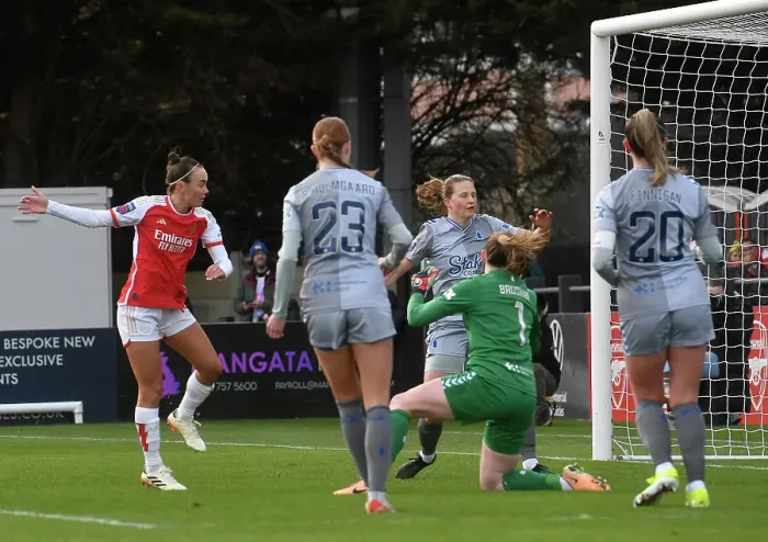 Framed Print : Caitlin Foord Scores the Winning Goal: Arsenal Women Defeat Everton Women in Barclays WSL Clash Framed Print : Caitlin Foord Scores the Winning Goal: Arsenal Women Defeat Everton Women in Barclays WSL Clash