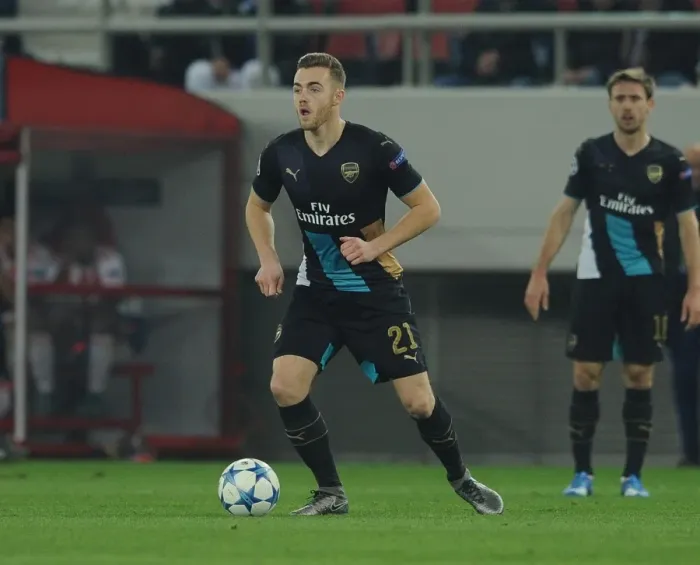 Framed Print : Calum Chambers in Action: Arsenal vs. Olympiacos, UEFA Champions League (December 2015)