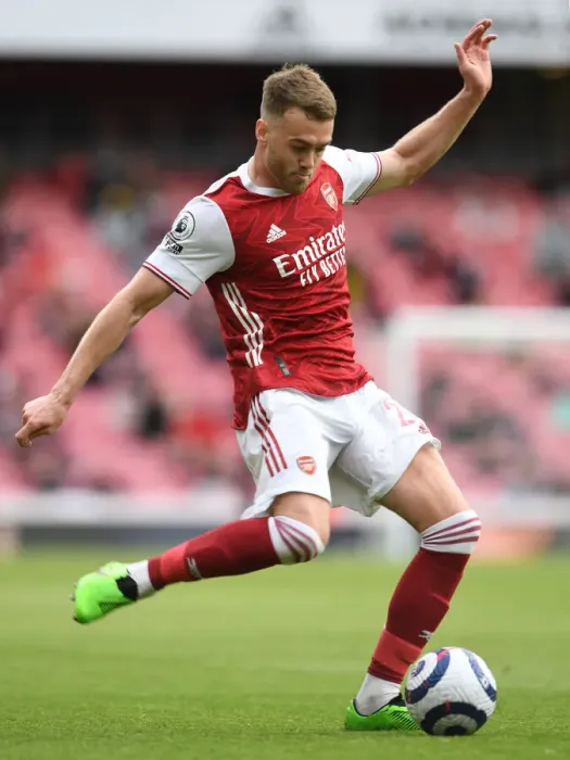 Framed Print : Calum Chambers in Action: Arsenal vs. Brighton & Hove Albion (Premier League 2020-21)