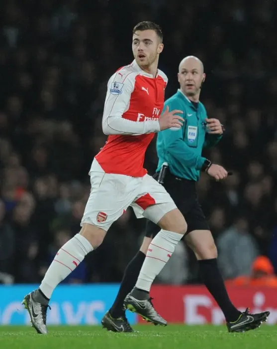 Framed Print : Calum Chambers in Action: Arsenal vs Newcastle United, Premier League 2015-16, Emirates Stadium