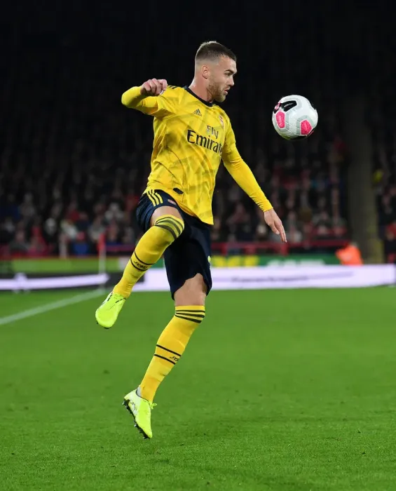 Framed Print : Calum Chambers in Action: Arsenal vs Sheffield United, Premier League 2019-20