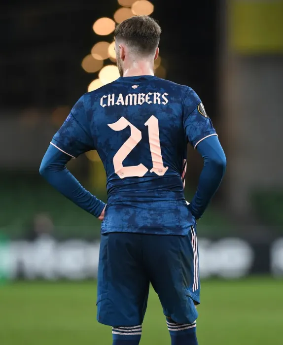 Framed Print : Calum Chambers in Action: Arsenal's Europa League Victory over Dundalk