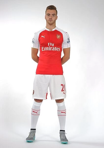 Calum Chambers: Arsenal First Team Photocall 2015-16