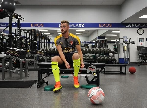 Calum Chambers Gears Up: Arsenal's Pre-Match Training Before Arsenal v CD Guadalajara