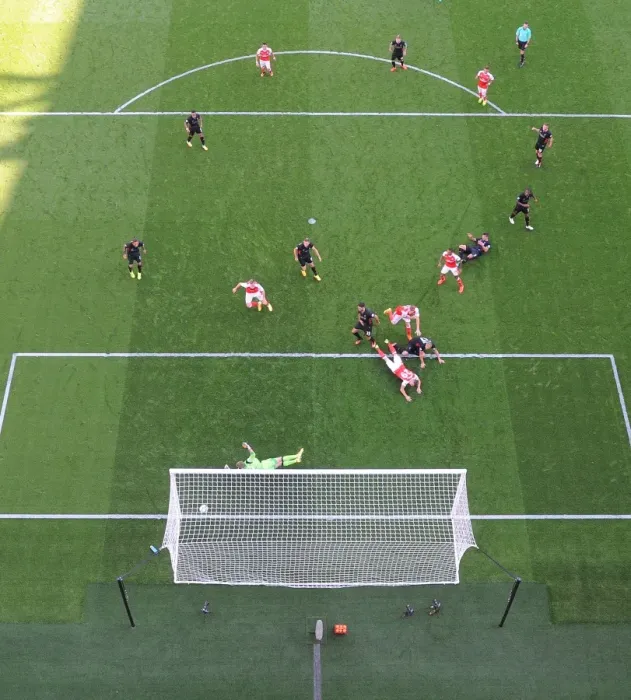 Framed Print : Calum Chambers Stunner: Arsenal's Game-Changing Goal vs. Liverpool (2016-17)