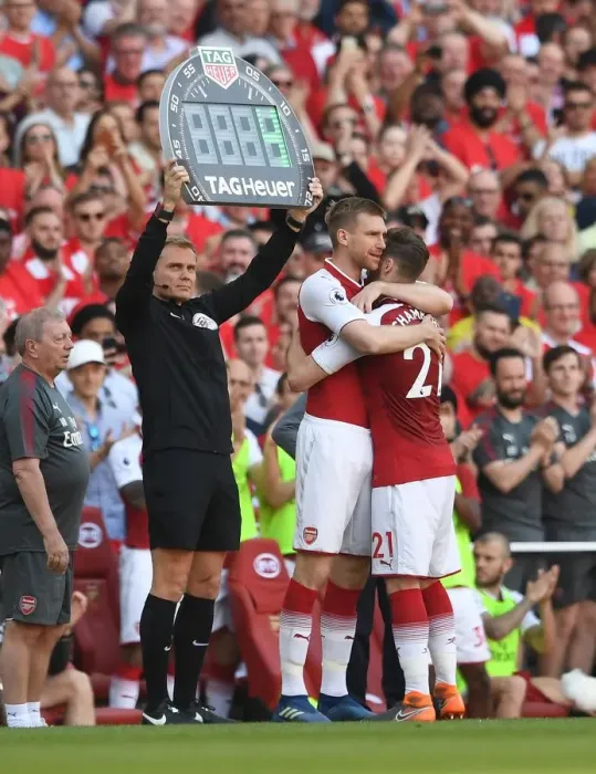 Framed Print : Calum Chambers is subbed for Per Mertesacker (Arsenal)
