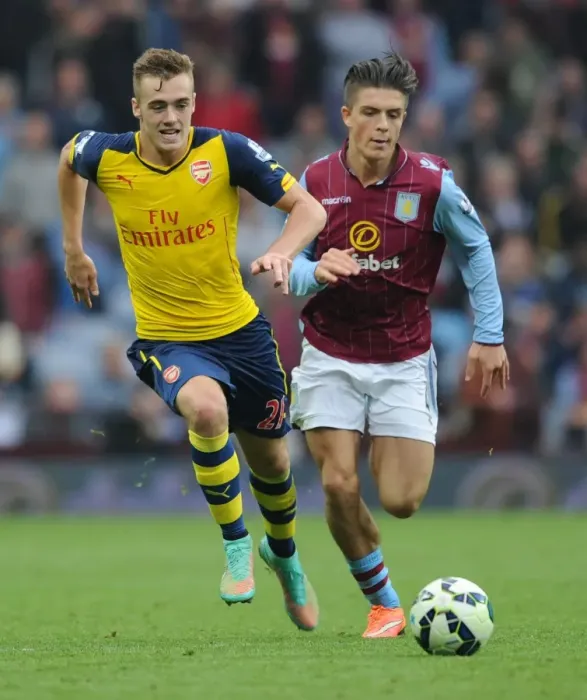 Framed Print : Calum Chambers vs Jack Grealish: Battle at Villa Park, Arsenal vs Aston Villa, Premier League 2014-15 Framed Print : Calum Chambers vs Jack Grealish: Battle at Villa Park, Arsenal vs Aston Villa, Premier League 2014-15