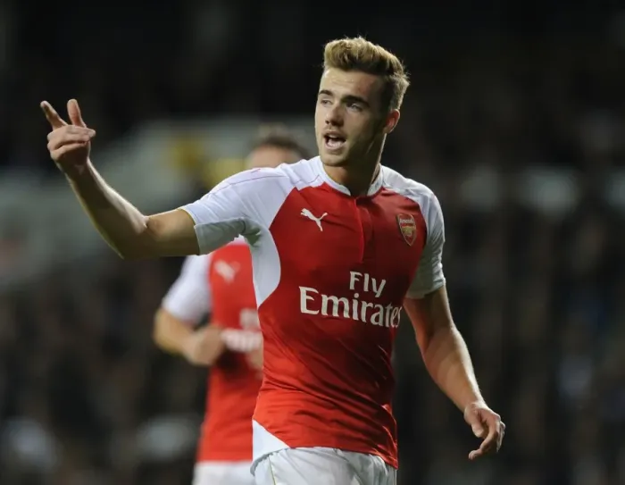 Framed Print : Calum Chambers vs. Tottenham Hotspur: Arsenal's Battle in the Capital One Cup