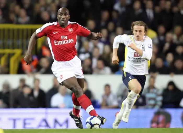 Framed Print : Campbell vs. Modric: A Rivalry Renewed - Arsenal vs. Tottenham, 2:1