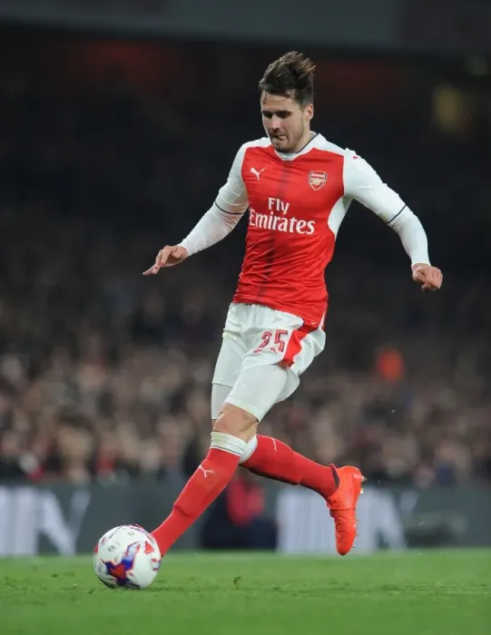 Framed Print : Carl Jenkinson in Action: Arsenal vs. Reading, EFL Cup 2016-17