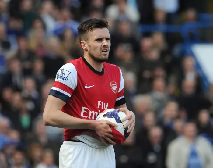 Framed Print : Carl Jenkinson in Action: Arsenal vs Chelsea, Premier League 2013-14 Framed Print : Carl Jenkinson in Action: Arsenal vs Chelsea, Premier League 2013-14