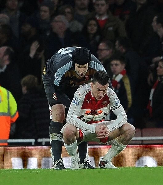 Cech Comforts Koscielny: A Heartfelt Moment Between Teammates (Arsenal vs Chelsea, 2016)