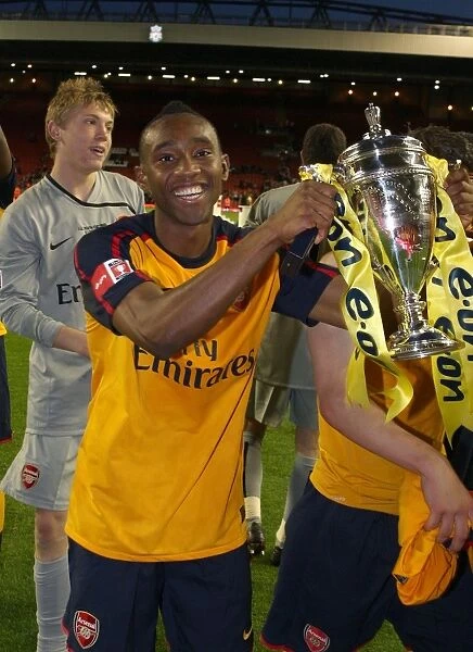 Cedric Evina (ARsenal) with the FA Youth Cup