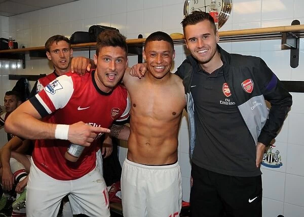 Celebrating Victory: Giroud, Oxlade-Chamberlain, Jenkinson (Newcastle v Arsenal, 2013)