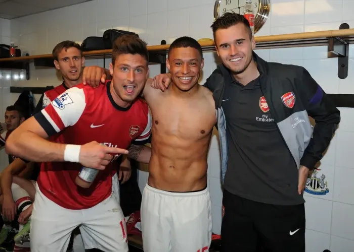 Framed Print : Celebrating Victory: Giroud, Oxlade-Chamberlain, Jenkinson (Newcastle v Arsenal, 2013) Framed Print : Celebrating Victory: Giroud, Oxlade-Chamberlain, Jenkinson (Newcastle v Arsenal, 2013)