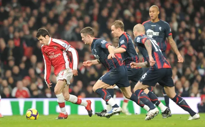 Framed Print : Cesc Fabregas (Arsenal) Gary Cahill, Matt Taylor, Zat Knight and Gretar Steinsson Framed Print : Cesc Fabregas (Arsenal) Gary Cahill, Matt Taylor, Zat Knight and Gretar Steinsson