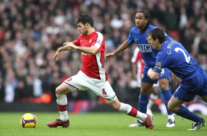 Framed Print : Cesc Fabregas (Arsenal) Gary Neville and Anderson (Manchester United)