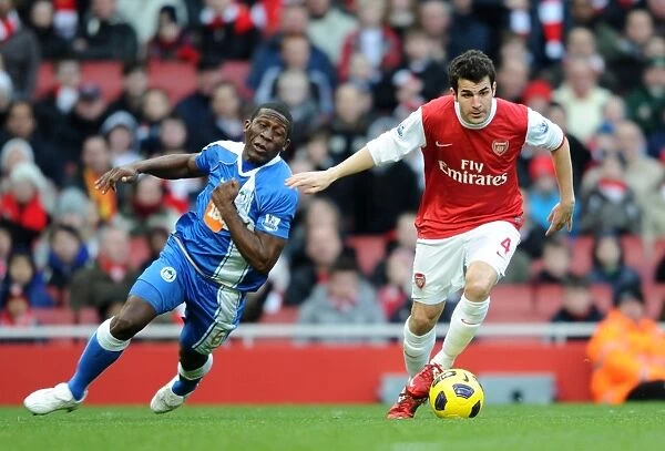 Cesc Fabregas (Arsenal) Hendry Thomas (Wigan). Arsenal 3: 0 Wigan Athletic