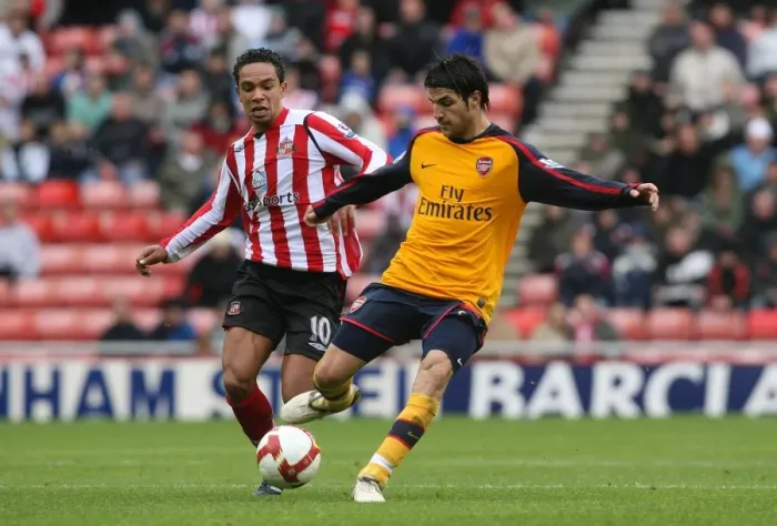 Framed Print : Cesc Fabregas (Arsenal) Kieran Richardson (Sunderland) Framed Print : Cesc Fabregas (Arsenal) Kieran Richardson (Sunderland)