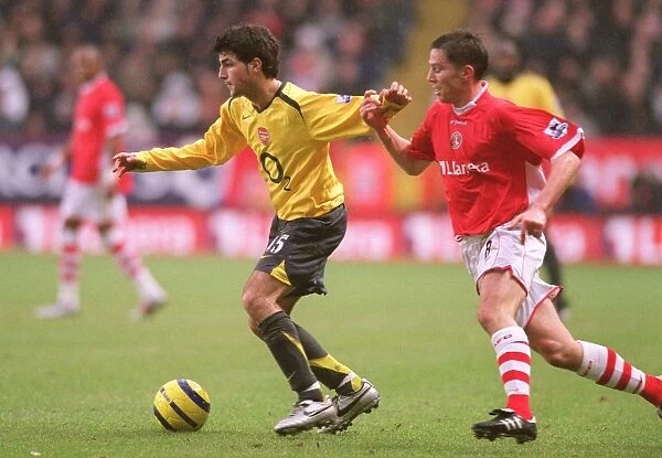 Cesc Fabregas (Arsenal) Matt Holland (Charlton). Charlton Athletic 0:1 Arsenal