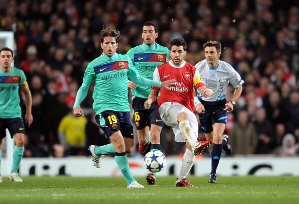 Cesc Fabregas (Arsenal) Maxwell (Barcelona). Arsenal 2: 1 Barcelona. UEFA Champions League