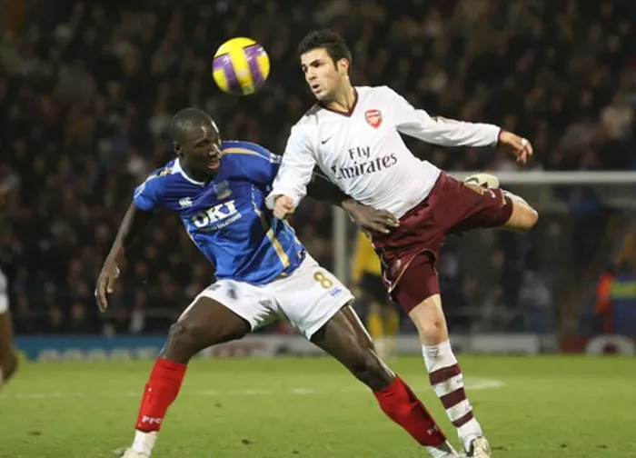 : Cesc Fabregas (Arsenal) Papa Boupa Diop (Portsmouth)