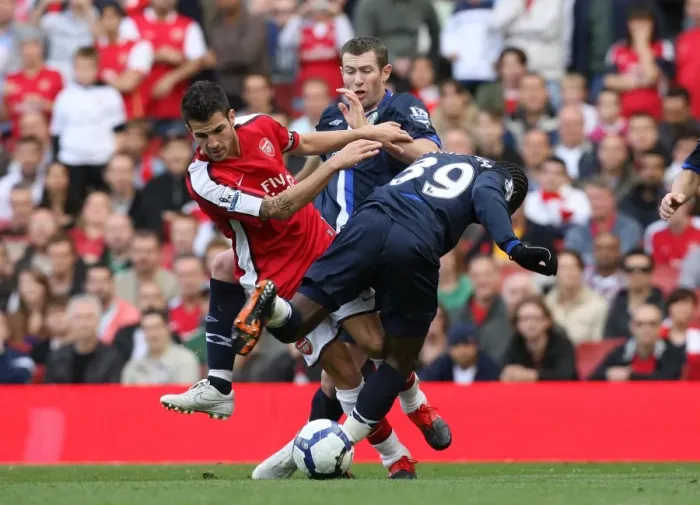 Framed Print : Cesc Fabregas (Arsenal) Pascal Chimbonda and Brett Emerton (Blackburn). Arsenal 6:2 Blackburn Rovers
