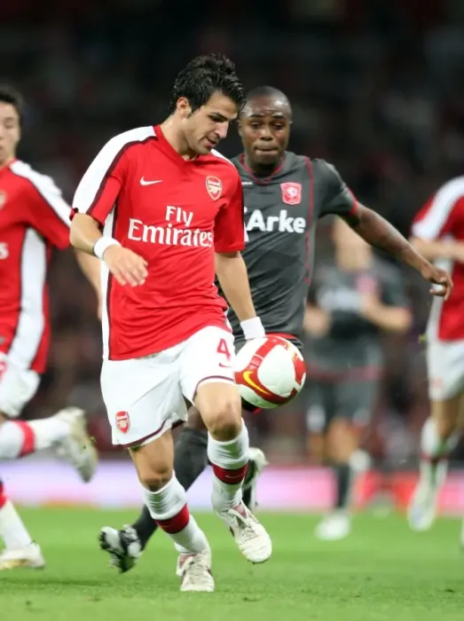 Framed Print : Cesc Fabregas Brilliant Performance: Arsenal's 4-0 Victory over FC Twente