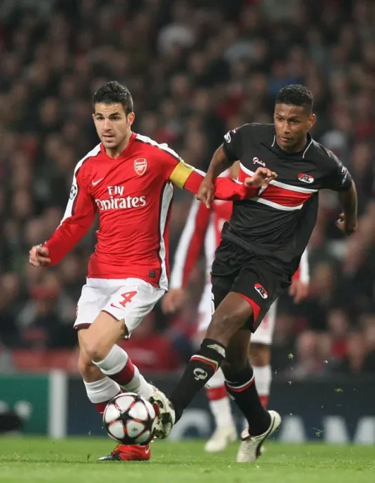 Framed Print : Cesc Fabregas Brilliant Performance: Arsenal's 4-1 Victory over AZ Alkmaar in the UEFA Champions League