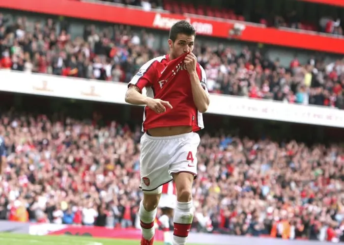 Framed Print : Cesc Fabregas celebrates scoring the 4th Arsenal goal