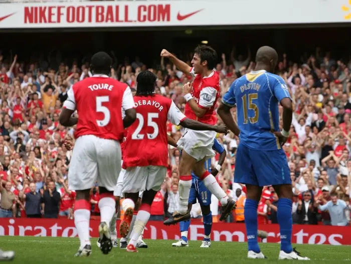 Framed Print : Cesc Fabregas celebrates scoring Arsenals 2nd goal