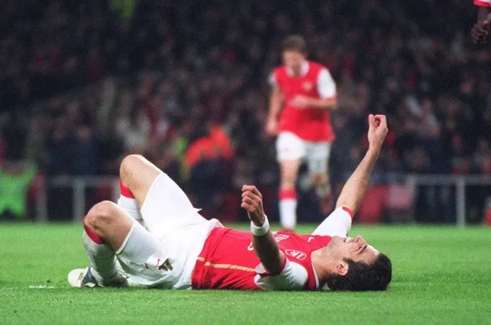 Framed Print : Cesc Fabregas Double: Arsenal's Dominant 7-0 Victory Over Slavia Prague in the Champions League Framed Print : Cesc Fabregas Double: Arsenal's Dominant 7-0 Victory Over Slavia Prague in the Champions League