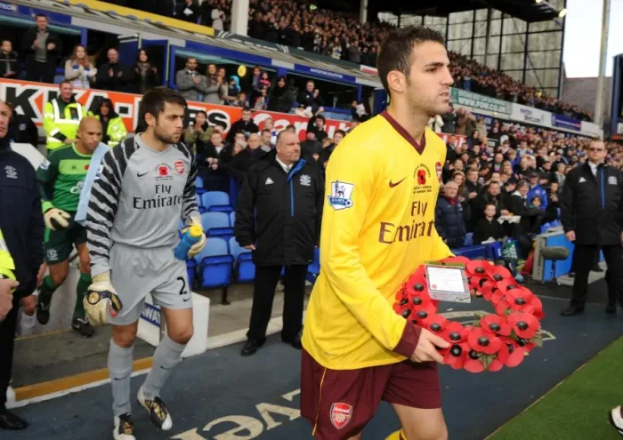 Framed Print : Cesc Fabregas Leads Arsenal to Victory: Everton 1-2 Arsenal, Premier League, Goodison Park, 2010