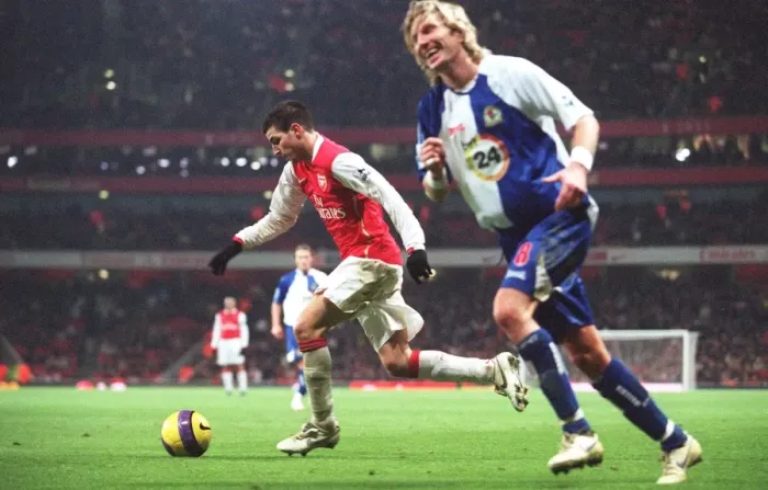 Framed Print : Cesc Fabregas: Masterful Midfield Play Leads to Arsenal's Sixth Goal vs. Blackburn Rovers (6:2) Framed Print : Cesc Fabregas: Masterful Midfield Play Leads to Arsenal's Sixth Goal vs. Blackburn Rovers (6:2)