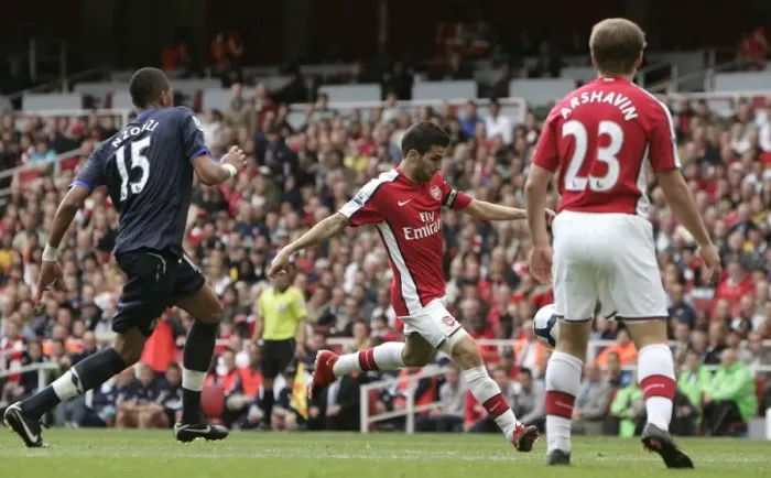 Framed Print : Cesc Fabregas scores Arsenals 4th goal as Steven Nzoni